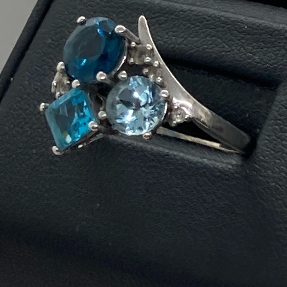 Vtg Sterling Topaz & Diamond Gemstone Cluster 925 Silver Ring | Sz 8.25 - Picture 9 of 16